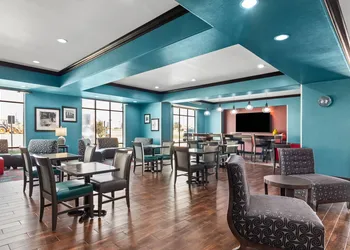 Quality Inn & Suites Pearsall hotel thumbnail 5