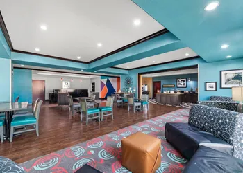 Quality Inn & Suites Pearsall hotel thumbnail 7