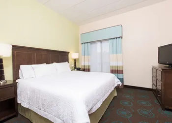 Hampton Inn and Suites Kokomo hotel thumbnail 3