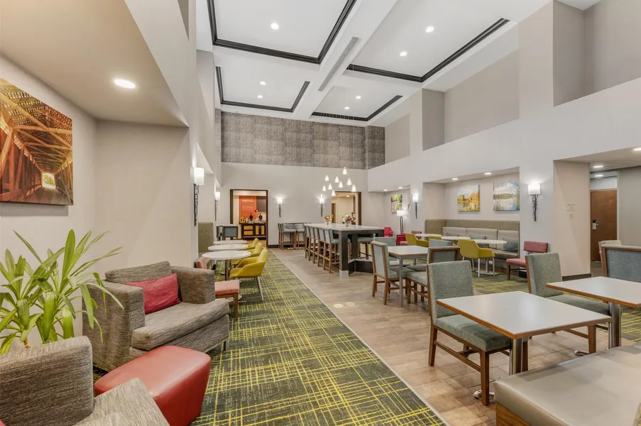 Hampton Inn & Suites Crawfordsville hotel detail image 2