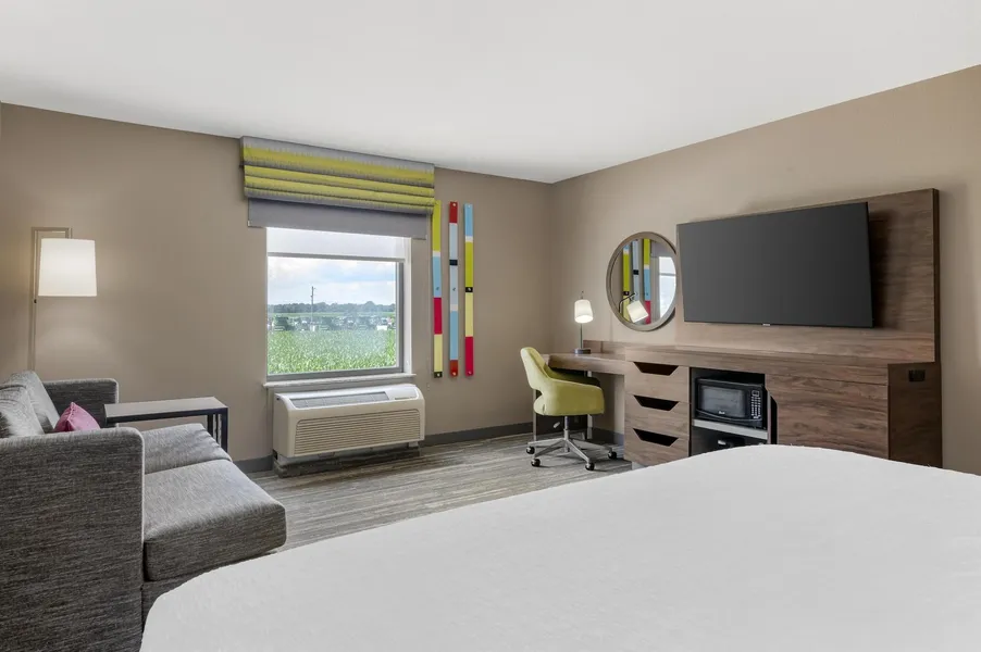 Hampton Inn & Suites Crawfordsville hotel detail image 6