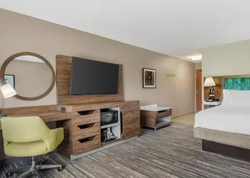Hampton Inn & Suites Crawfordsville hotel thumbnail 8