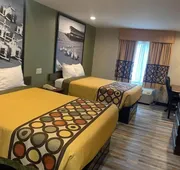 Super 8 by Wyndham Frankfort IN hotel detail image 3
