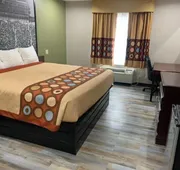 Super 8 by Wyndham Frankfort IN hotel detail image 4