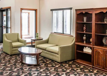 Quality Inn & Suites Lebanon I-65 hotel thumbnail 3