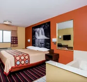 Super 8 by Wyndham Crawfordsville hotel detail image 7