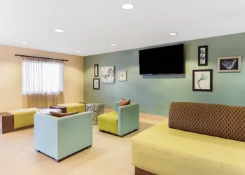 AmericInn by Wyndham Frankfort IN hotel thumbnail 3