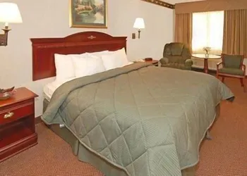 Econo Lodge Grenada hotel thumbnail 6