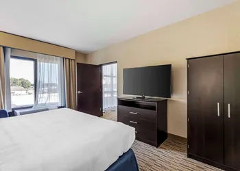 Best Western New Albany hotel thumbnail 8