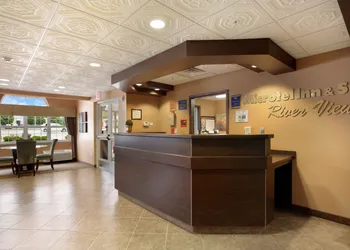 Microtel Inn & Suites by Wyndham Quincy Downtown/River Area hotel thumbnail 3