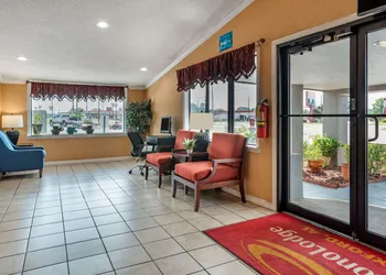 Econo Lodge Oxford near Choccolocco Park hotel thumbnail 2