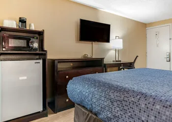 Econo Lodge Oxford near Choccolocco Park hotel thumbnail 6