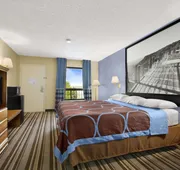 Super 8 by Wyndham Oxford hotel detail image 3
