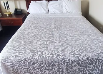 Days Inn by Wyndham Beaver hotel thumbnail 6