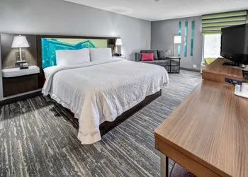 Hampton Inn Batesville hotel thumbnail 8