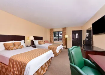 Americas Best Value Inn & Suites Victoria hotel thumbnail 7