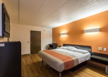 Motel 6 Crawfordsville, IN hotel thumbnail 7