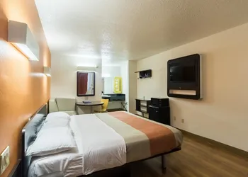 Motel 6 Crawfordsville, IN hotel thumbnail 8