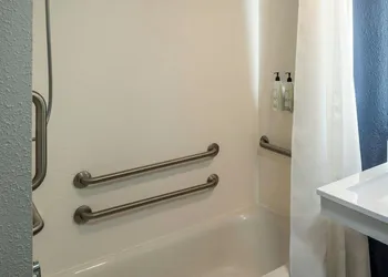 Fairfield Inn & Suites by Marriott Butler hotel thumbnail 6