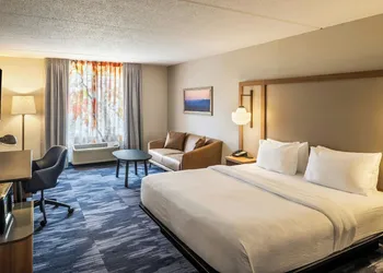 Fairfield Inn & Suites by Marriott Butler hotel thumbnail 8