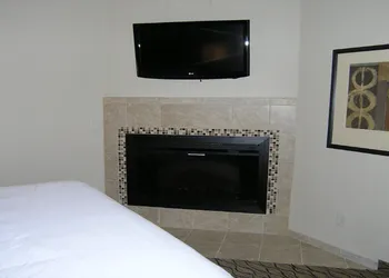 Holiday Inn Express & Suites Belle Vernon by IHG hotel thumbnail 4