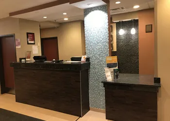 Comfort Suites Monaca hotel thumbnail 3