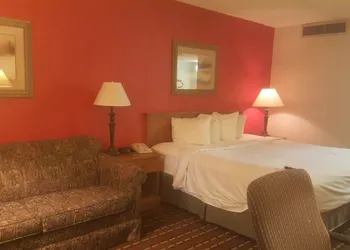Salina Ambassador Hotel and Conference Center hotel thumbnail 7