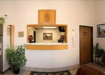 Super 8 by Wyndham Abilene KS hotel thumbnail 3