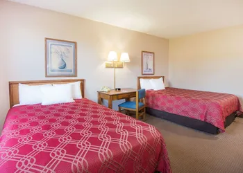 Super 8 by Wyndham Abilene KS hotel thumbnail 8