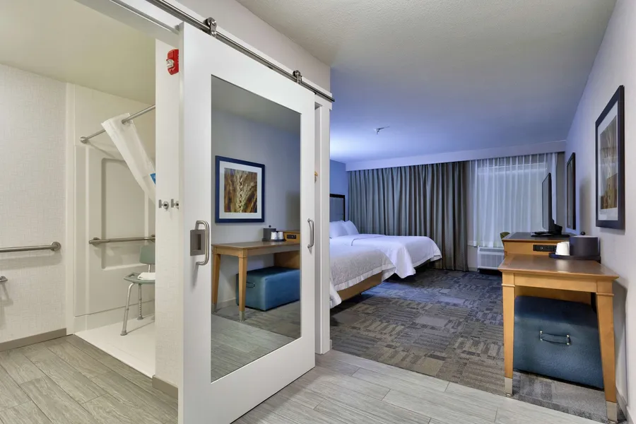Hampton Inn Salina hotel detail image 6