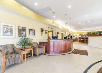 Comfort Suites Salina South hotel thumbnail 6