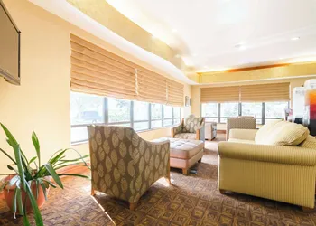 Comfort Suites Salina South hotel thumbnail 8