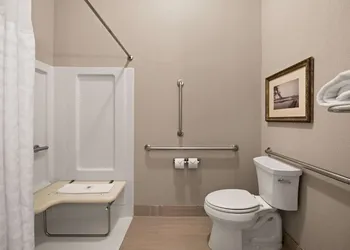 Comfort Suites Hudson I-94 hotel thumbnail 7