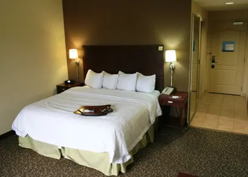 Hampton Inn & Suites West Point hotel thumbnail 2