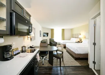 Candlewood Suites Columbus-Northeast by IHG hotel thumbnail 7