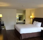 Executive Inn & Suites hotel detail image 3