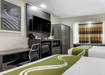 Quality Inn & Suites Longview I-20 hotel thumbnail 5