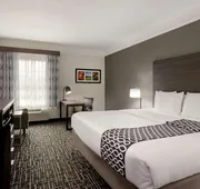 La Quinta Inn & Suites by Wyndham I-20 Longview South hotel detail image 4