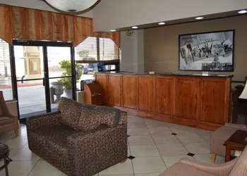 Super 8 by Wyndham Longview/North hotel thumbnail 2