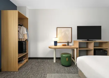 Spark by Hilton Longview hotel thumbnail 7