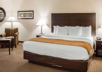 Comfort Suites Lewisburg near University hotel thumbnail 6
