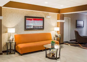 Comfort Suites Lewisburg near University hotel thumbnail 2