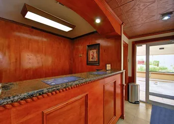 Americas Best Value Inn Kingsville hotel thumbnail 2