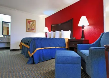 Americas Best Value Inn Kingsville hotel thumbnail 4