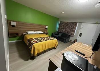 Park Inn by Radisson Quesnel hotel thumbnail 7