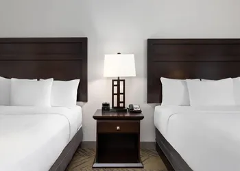 La Quinta Inn & Suites by Wyndham-Brookshire-West Katy hotel thumbnail 7