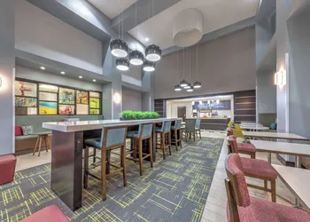 Hampton Inn & Suites Lake Jackson-Clute hotel thumbnail 3