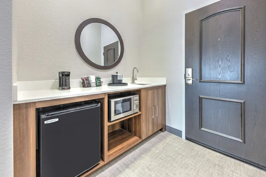 Hampton Inn & Suites Lake Jackson-Clute hotel detail image 6