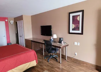 Texas Inn & Suites Raymondville hotel thumbnail 7