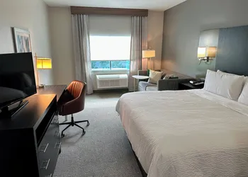 Holiday Inn Carlsbad by IHG hotel thumbnail 3